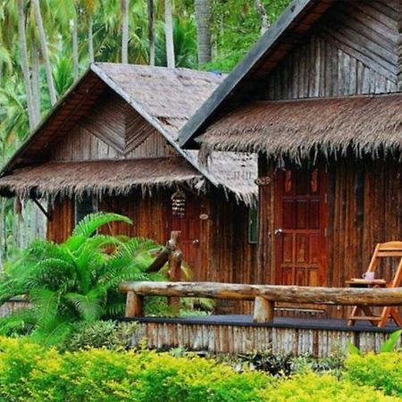 Koh Kood Neverland Beach Resort Ko Kut Exterior photo